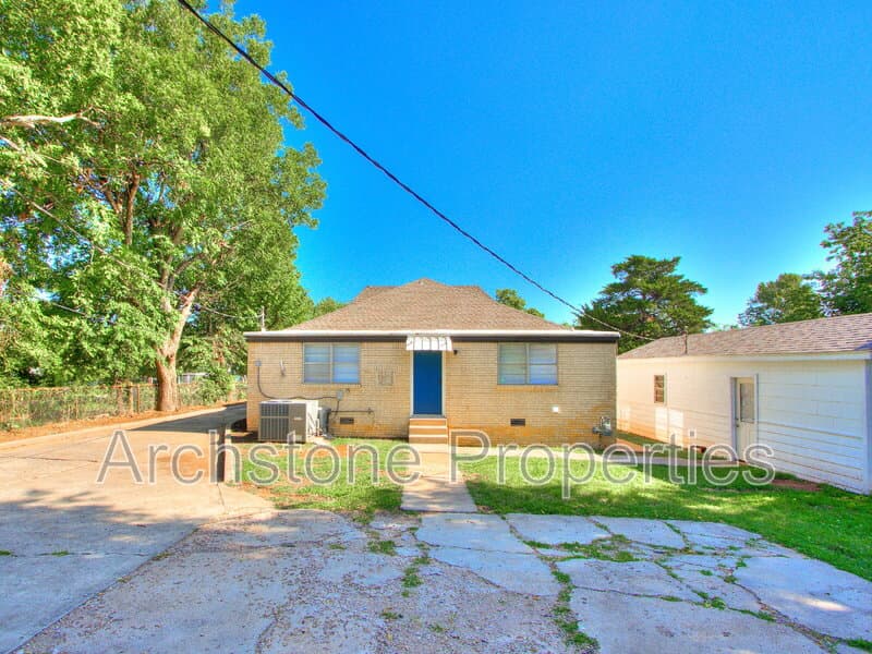 Oklahoma City House: 2006 Northwest 26th Street