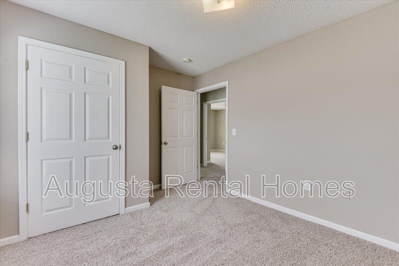 Edgefield Condo: 320 Peachtree Street - 325-21