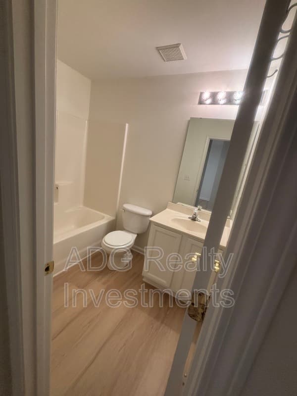 Charlotte Townhome: 2128 Whispering Way