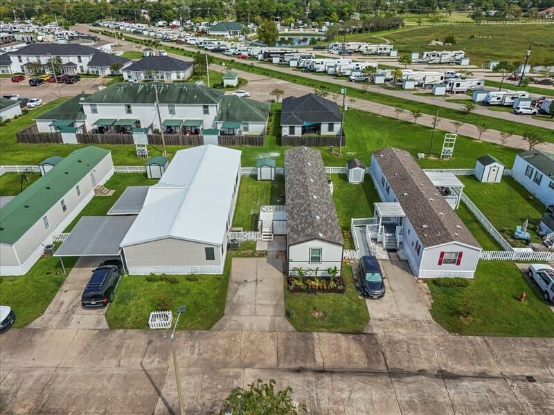 Dickinson House: 5113 Barbados Calle