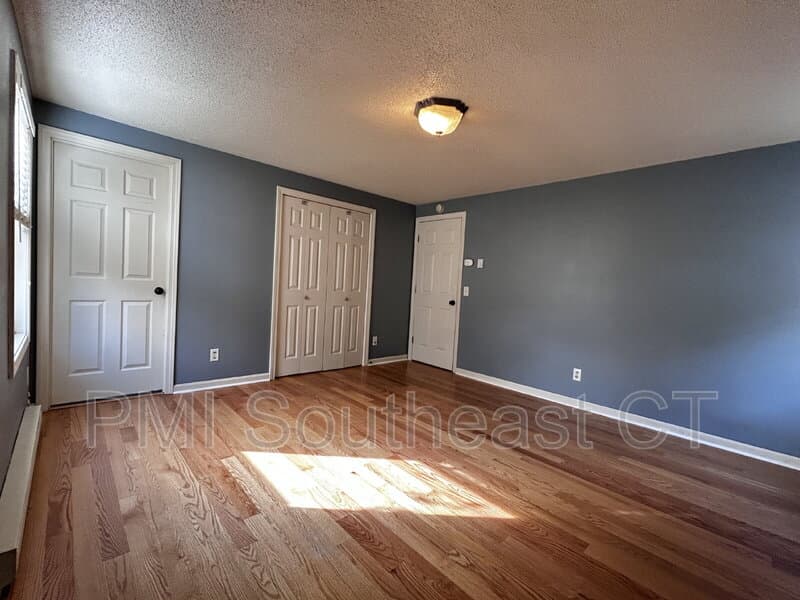 Mystic House: 250 Capstan Ave