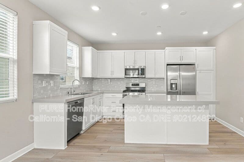 San Marcos House: 1233 Sunrise View