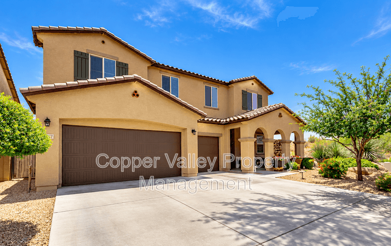 Peoria House: 7957 West Quail Track Drive