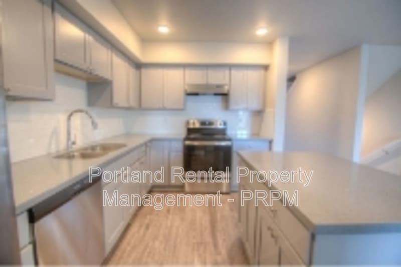 Portland Townhome: 603 - 619 Northeast 92nd Avenue - 603