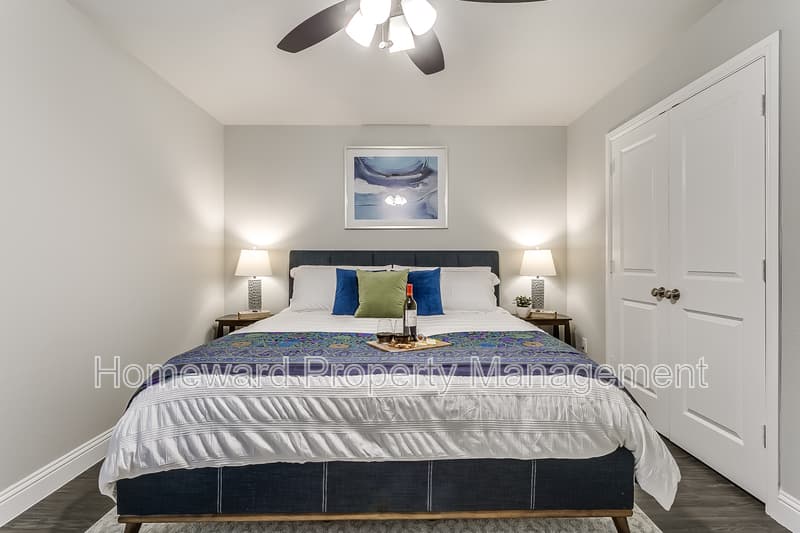 Denton House: 3901 Huntington Rd Denton, TX 76209