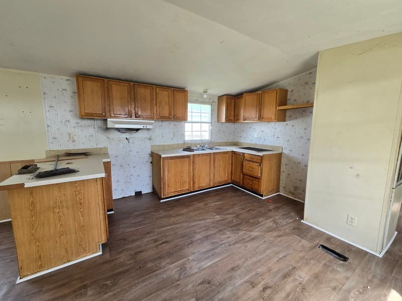 Fayetteville House: 2416 Cattail Cir