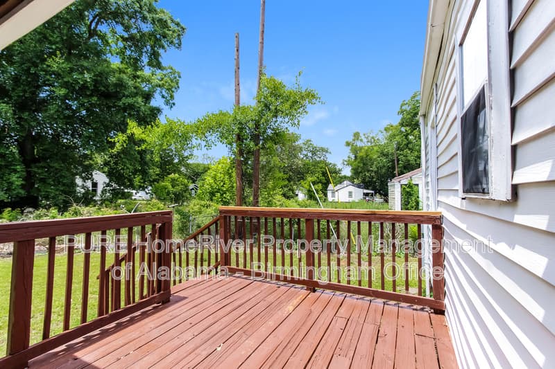 Birmingham House: 208 22nd St. Sw