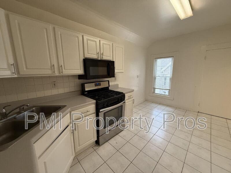 Milwaukee Condo: 507 N 20th St