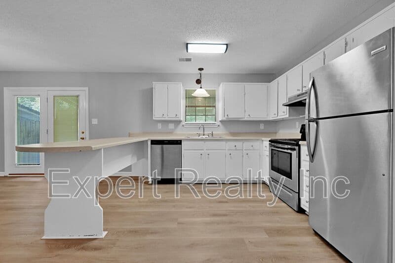Birmingham House: 2346 Grayson Valley Circle