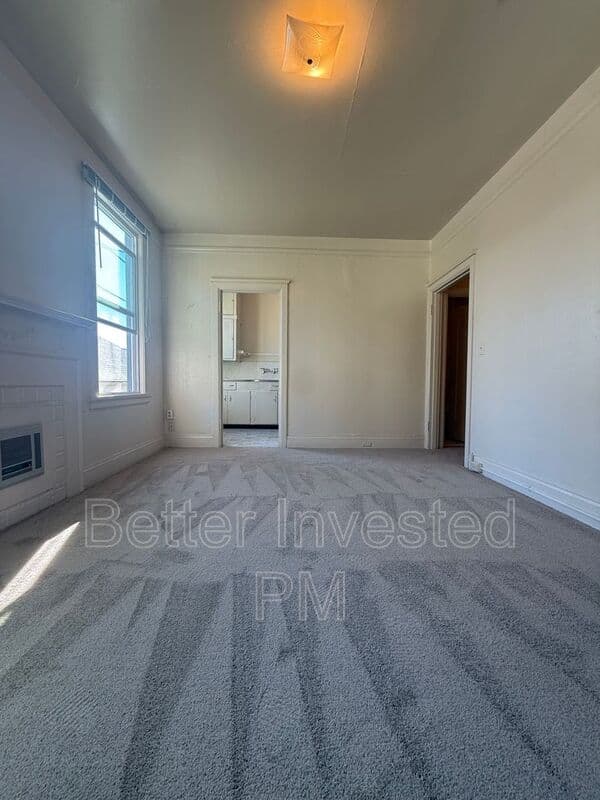 Santa Rosa Condo: 526 B St