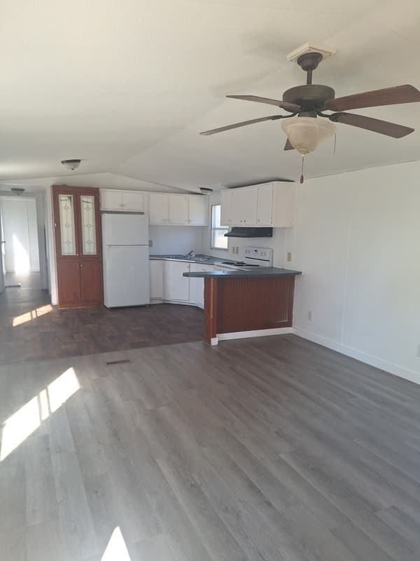SUMTER House: 4627 Blanche Rd