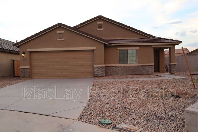 Casa Grande House: 1520 E Kendall pl