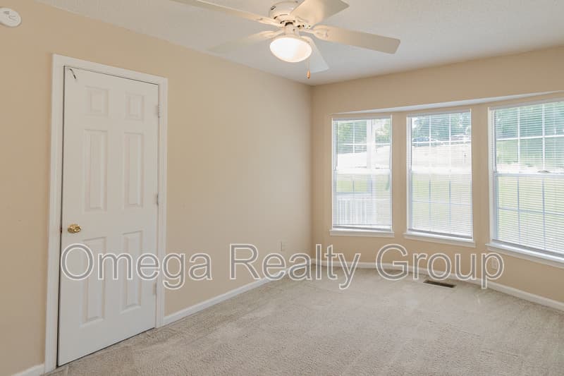 Pinson House: 6450 Kimberly Loop