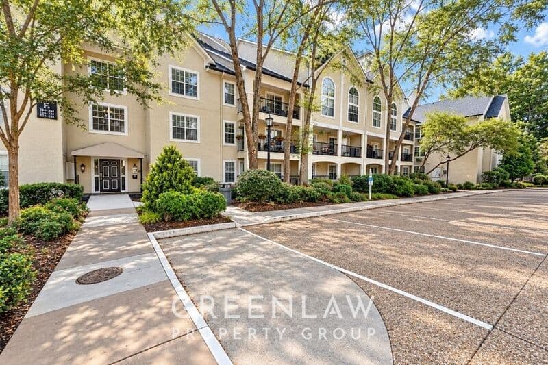Atlanta Condo: 3655 Habersham Road NE