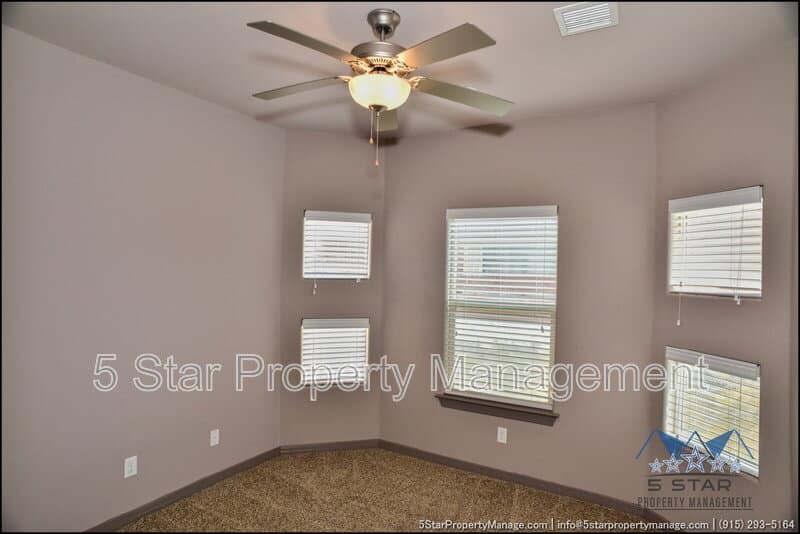 El Paso House: 14373 High Rock Drive !!