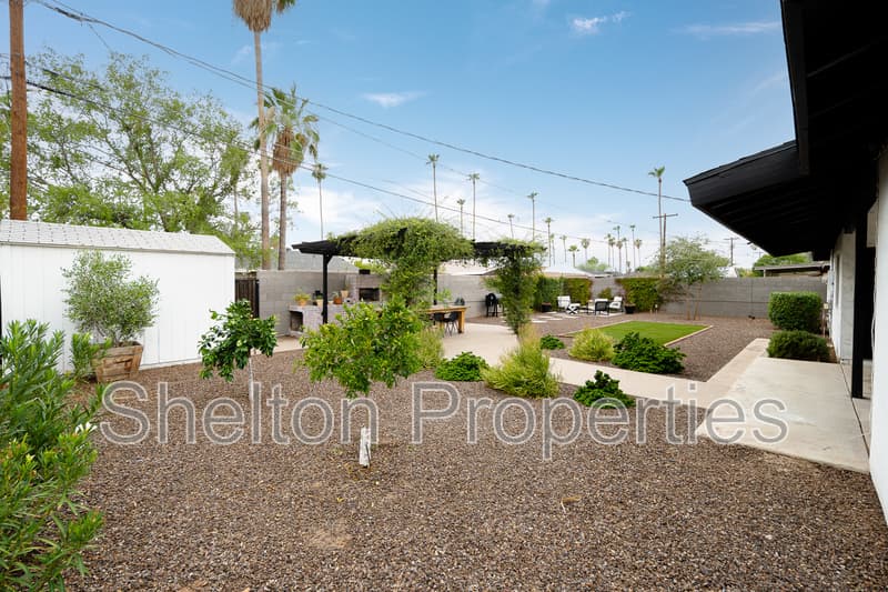 Phoenix House: 1731 W Highland Ave