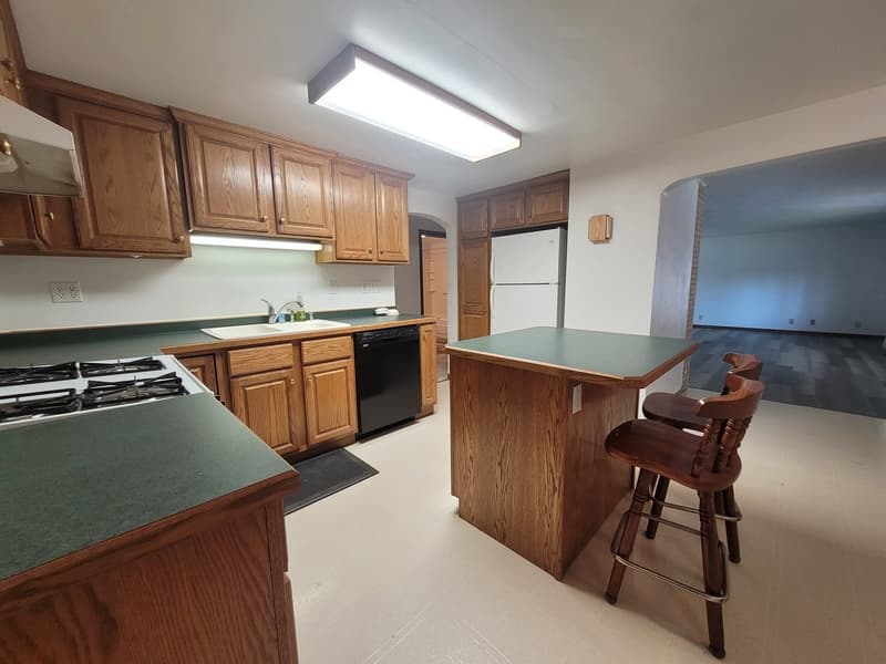 Appleton House: 4939 North Meade Street