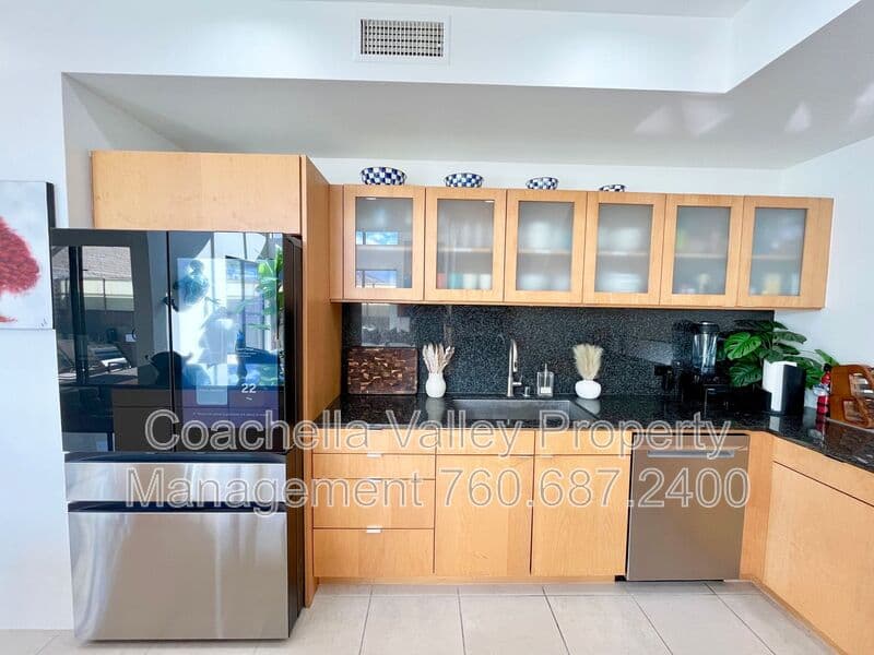 Palm Springs House: 353 Cheryl Dr