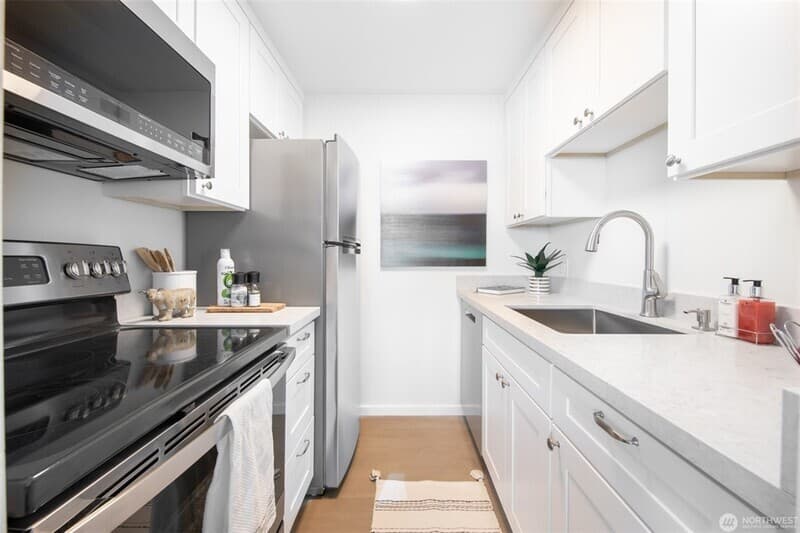 Seattle Condo: 1800 43rd Ave E