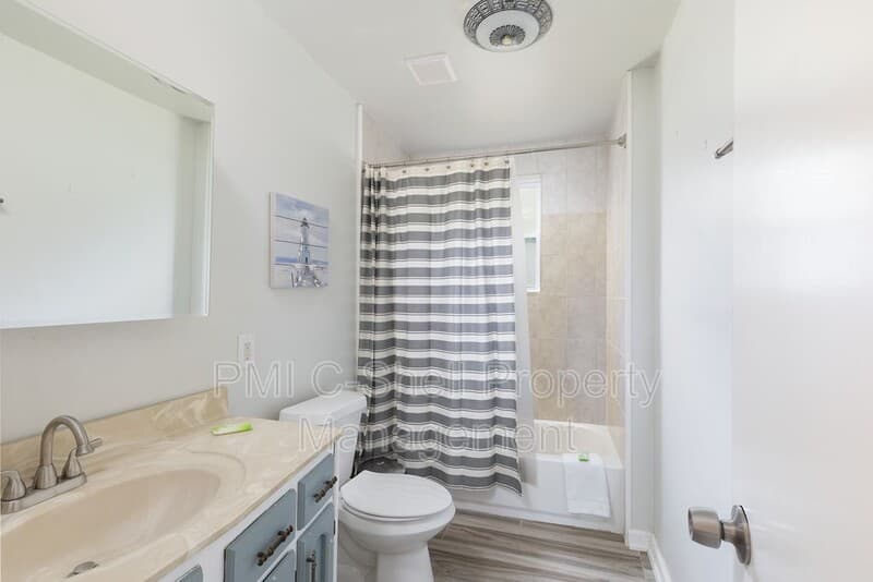 Milton House: 5724 Trout Bayou Cir
