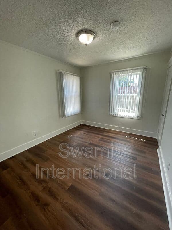 Los Angeles House: 643 W. 58th St.