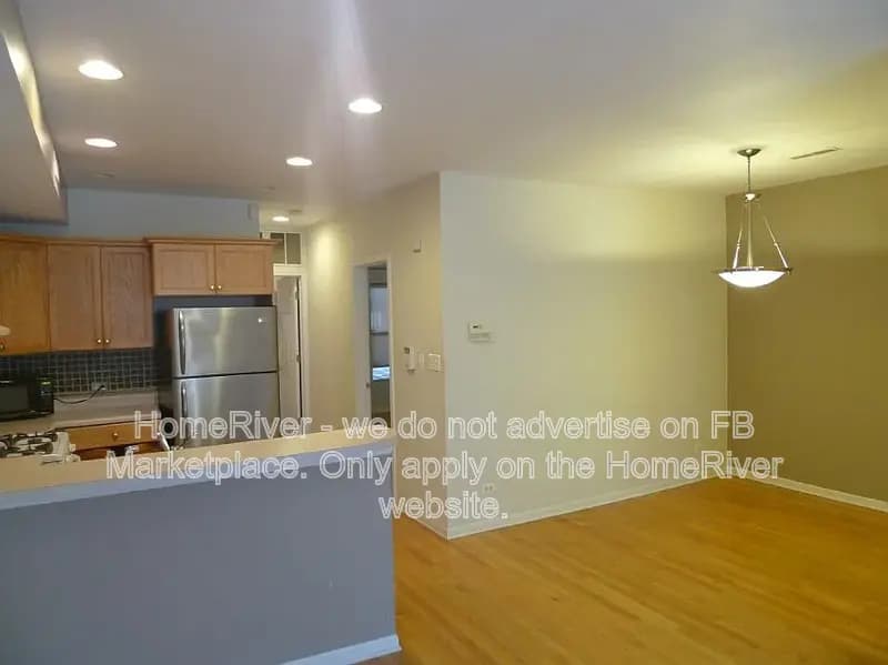 Chicago House: 2140 W Jackson Blvd