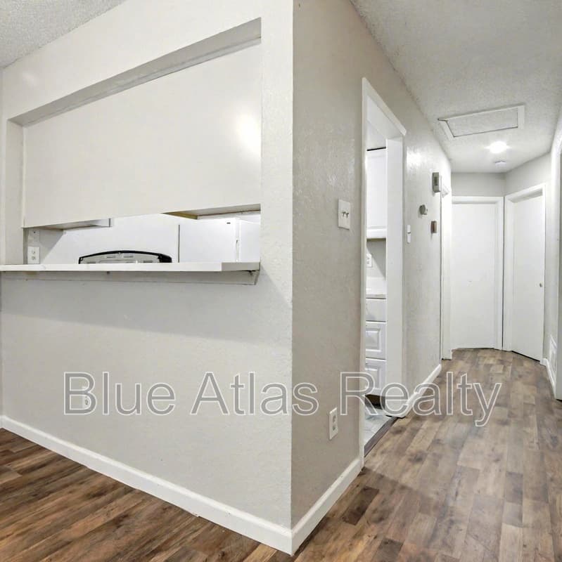 Fort Worth House: 5519 Wellesley Avenue - 1
