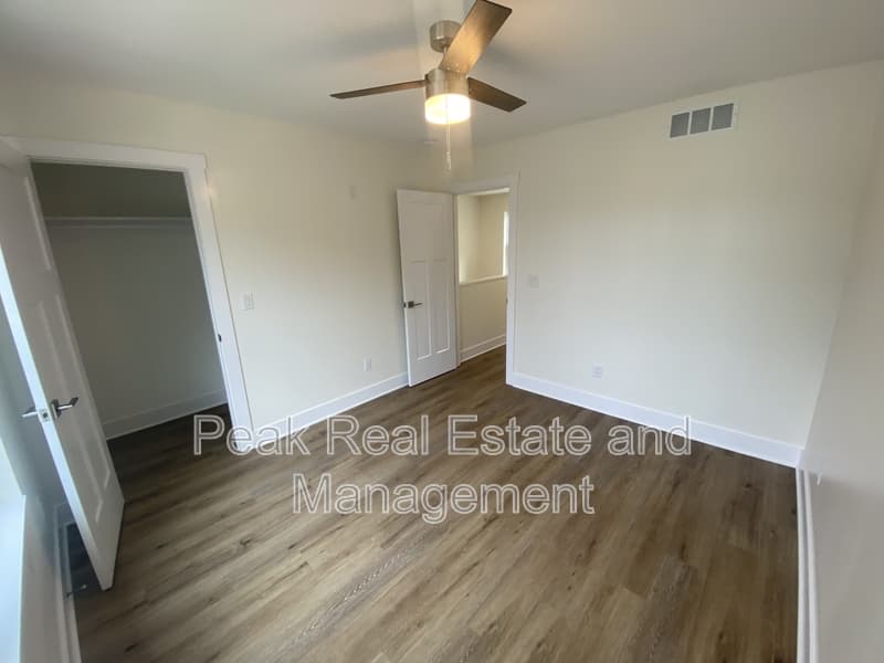 Grand Rapids House: 2016 Towner Avenue Southwest