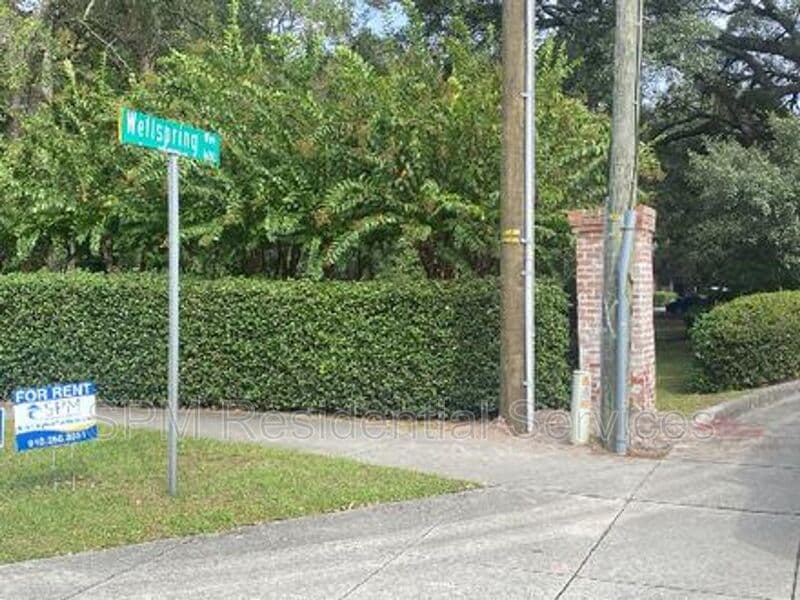 Wilmington House: 1621 Wellspring Way