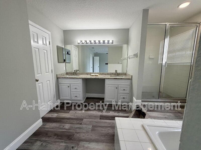 Davenport Condo: 1334 Washington Palm Loop