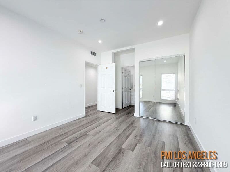 Los Angeles Condo: 1258 Leighton Avenue