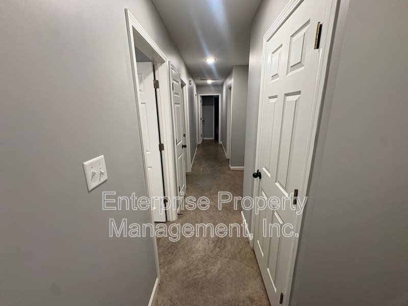 Memphis House: 3292 Denver St