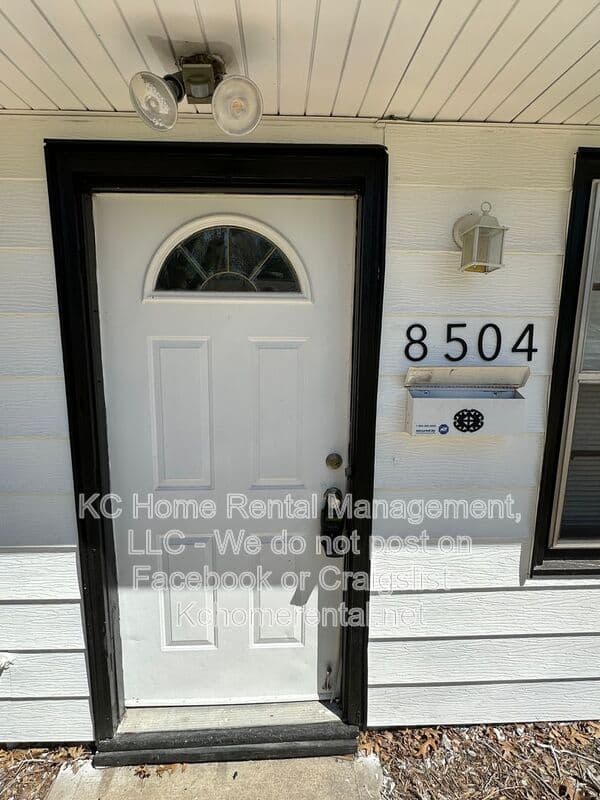 Kansas City House: 8504 Ruskin Way