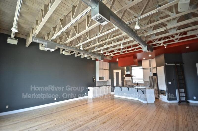 Houston House: 1324 Taft St