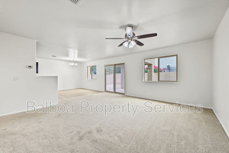 Florence House: 6135 E Paradise Ln