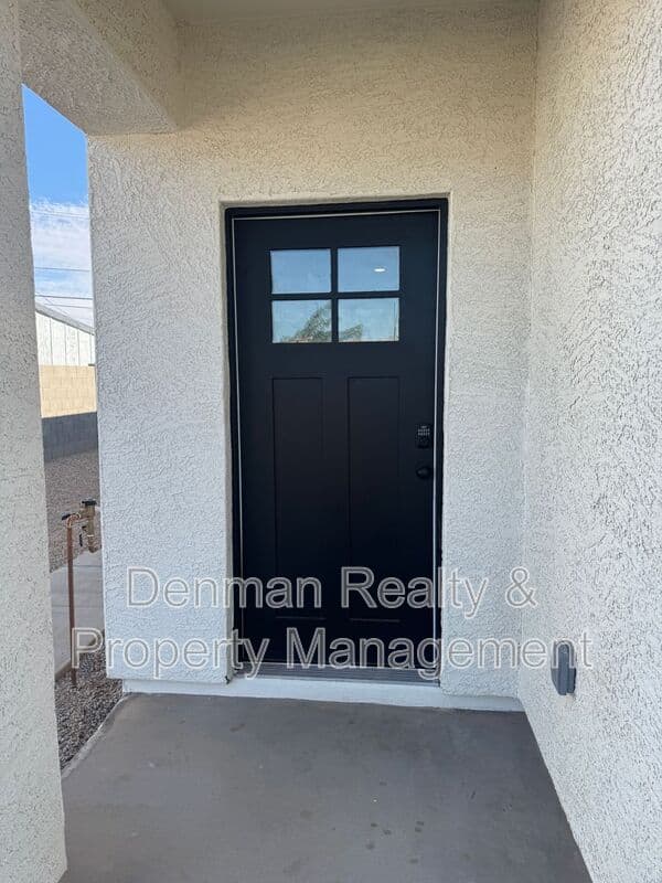 Phoenix House: 1515 W. Mckinley St.