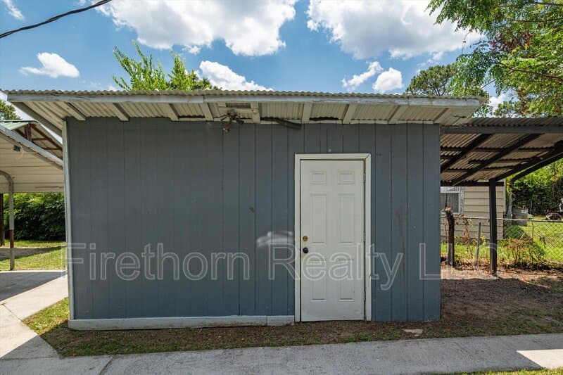 Augusta House: 2528 Luz Drive