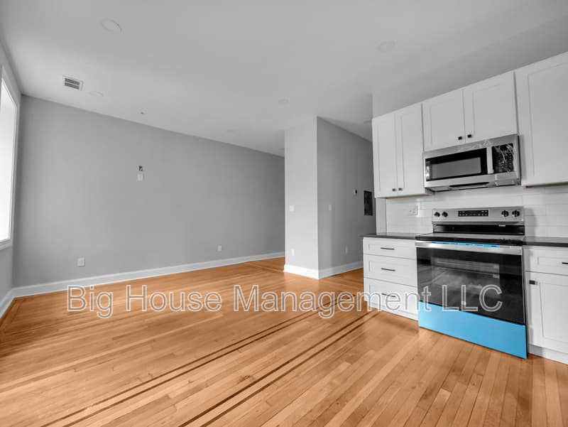 Baltimore Condo: 707 Druid Park Lake Dr