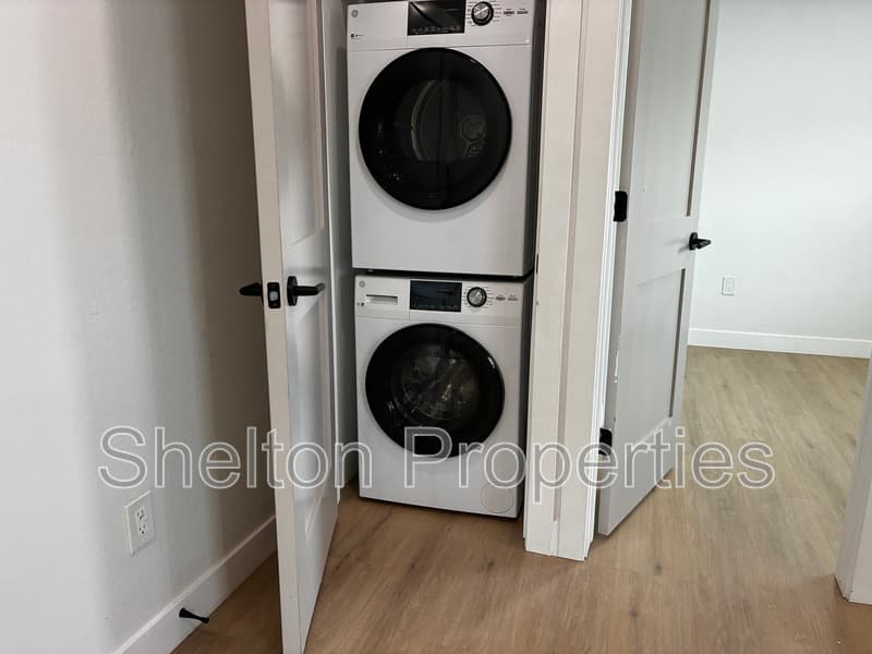 Phoenix House: 614 N 10th Ave Unit A