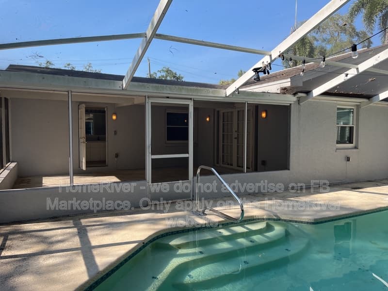 Tampa House: 2706 W Ballast Point Blvd