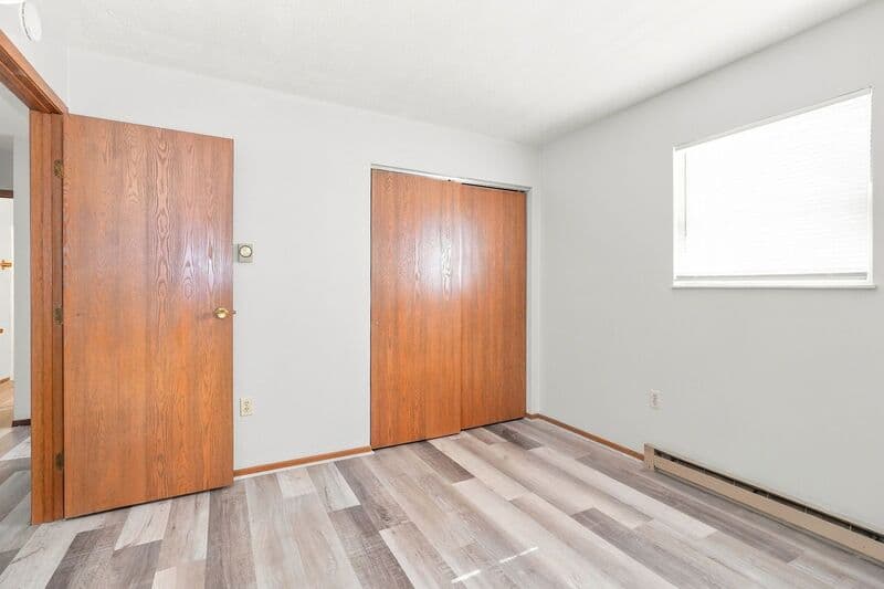 London House: 203 N Madison Road