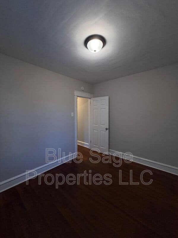 Prospect Park House: 611 11th St