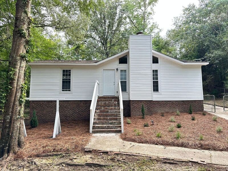 Birmingham House: 5997 Amber Hills Rd