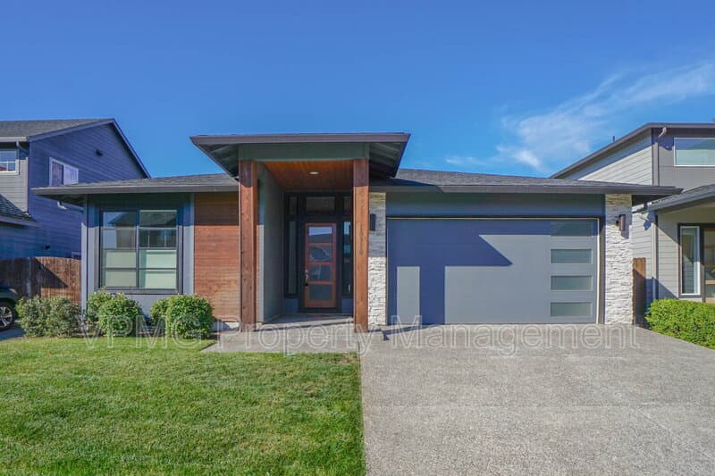 Vancouver House: 10910 NE 97th Ave