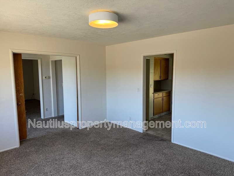 Santa Cruz House: 323 Spring Street