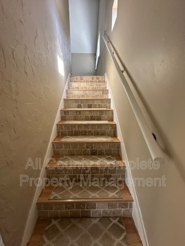 Jacksonville House: 6653 Periwinkle Drive