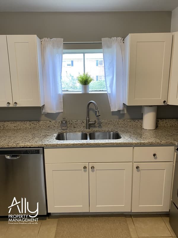 Charlottesville Condo: 1304 Belleview Avenue - 1