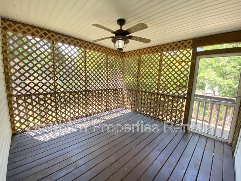 Fayetteville House: 807 Cape Fear Avenue