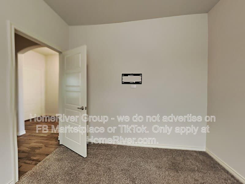 Little Elm House: 10209 Travis Rd