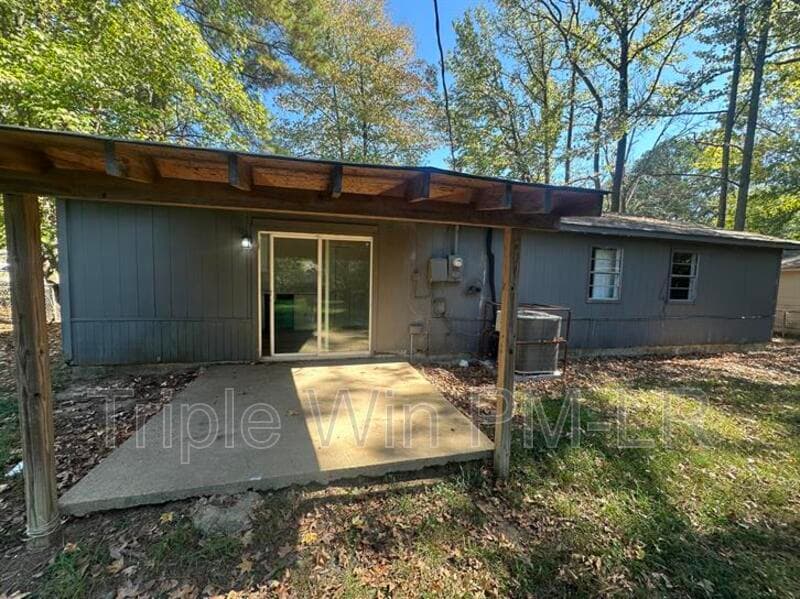 Little Rock House: 9808 Wilderness Road